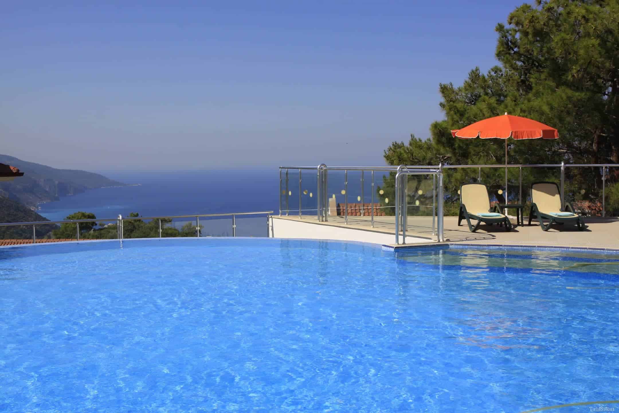 Golden Life Heights Deluxe Suites Hotel